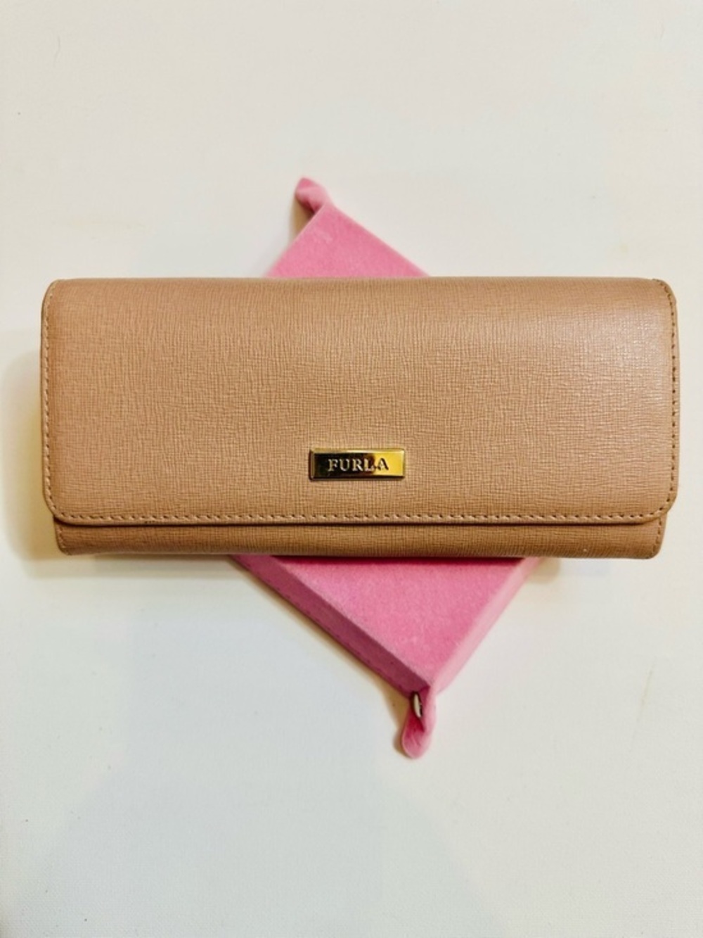 NWOT Furla Saffiano Leather Envelope Wallet